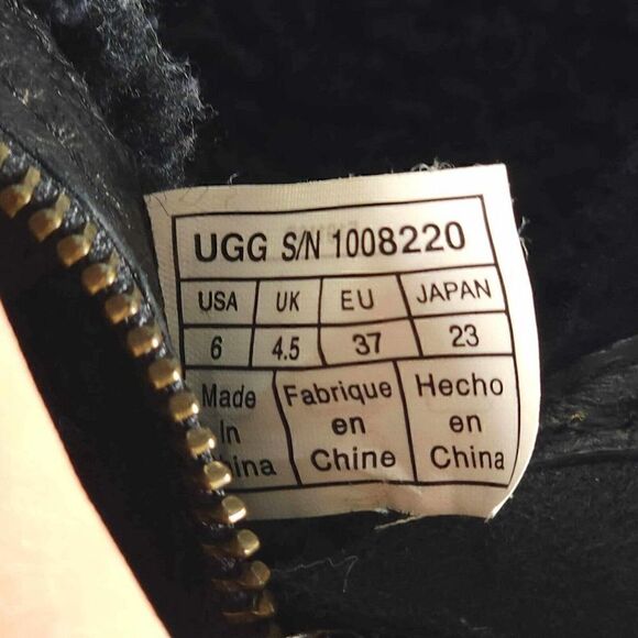 UGG Women's Blayre II US 6 Black Leather Side Zip Belted Shearling Boots - Picture 12 of 12